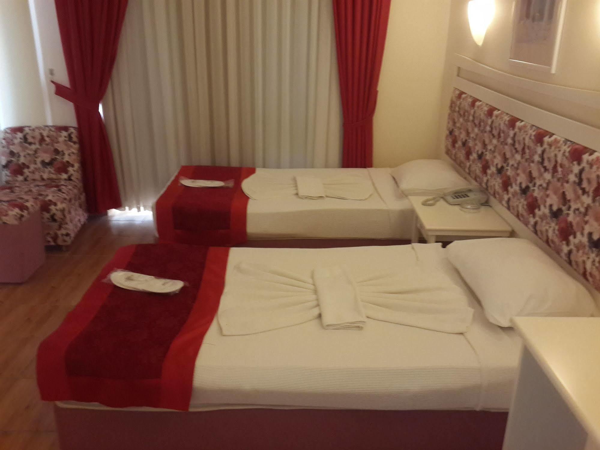 Xeno Hotels Club Mare Kargicak  Ngoại thất bức ảnh